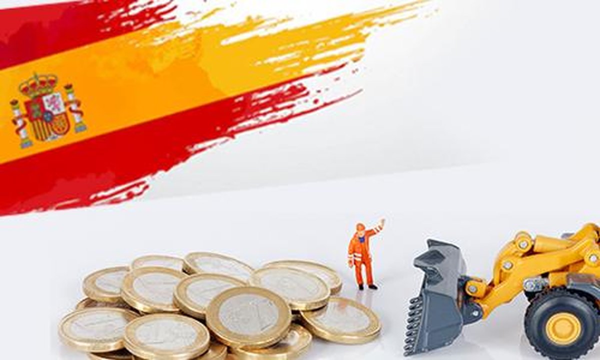 Calculator, wallet and monthly bills on table illustrating monthly budget planning