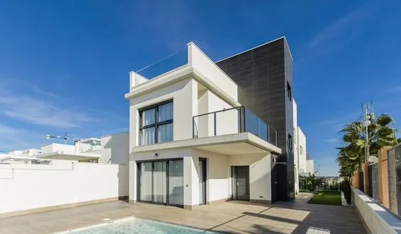 Real estate in Spain, Villa. Cerro Del Sol area, 4 bedrooms, 135 m2 - photo 1