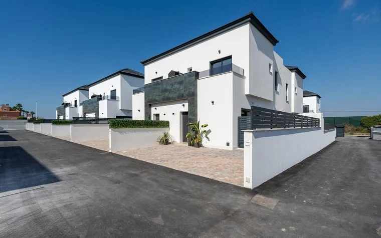 Comprar un Duplex en España. Zona de la  Centro comercial ga, 3 dormitorios, 93 m2, 3 dormitorios, 93 m² — €410000