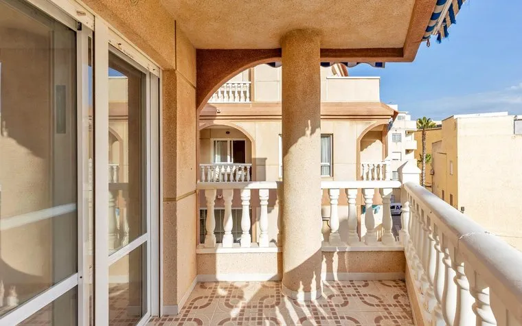 Buy an Apartment in Spain, Torrevieja. La Mata area, 2 bedrooms, 67 m2