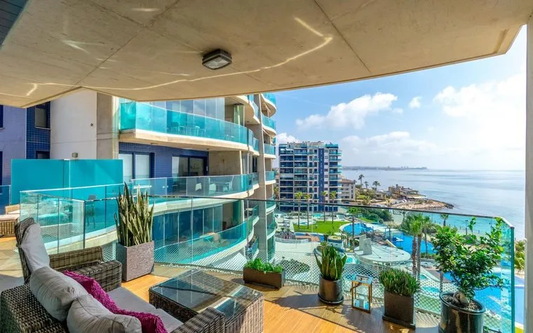 Real estate Torrevieja, Apartment for sale. Punta prima area, 3 bedrooms, 104 m2