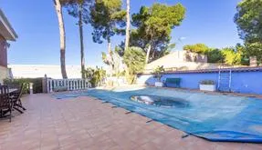 Villa for sale in Torrevieja, Spain. Los balcones area, 4 bedrooms, 230 m2 - photo 6