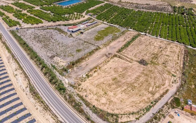 Buy an Plot in Spain. LOS MONTESINOS area, 2 bedrooms, 253 m2, 2 bedrooms, 253 m² — €380000