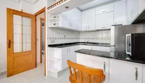 Real estate in Spain, Torrevieja. Playa del Cura area, 2 bedrooms, 55 m2 - photo 4