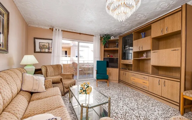 Buy an Apartment in Torrevieja, Spain. Habaneras area, 3 bedrooms, 110 m2