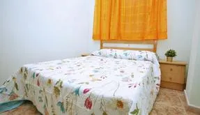 Comprar un Piso en España, Torrevieja. Zona de la  Playa del Cura, 4 dormitorios, 100 m2 - photo 3