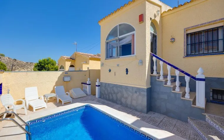 Real estate in Spain buy. La Marina area, 3 bedrooms, 114 m2, 3 bedrooms, 114 m² — €230000