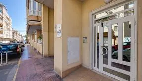 Bienes raíces en España, Torrevieja. Zona de la  Playa del Cura, 2 dormitorios, - photo 5