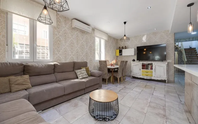 Real estate Torrevieja, House for sale. Centro area, 3 bedrooms, 138 m2