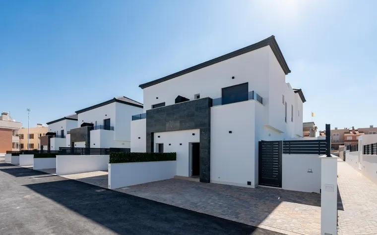 Comprar una propiedad en España. Zona de la  Centro comercial ga, 3 dormitorios, 96 m2, 3 dormitorios, 96 m² — €350000