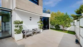 Luxury Villa with Pool in a Quiet Location Near Golf Courses, Las Filipinas, Orihuela Costa - photo 4