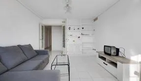 Buy real estate in Torrevieja, Spain. Centro area, 2 bedrooms, - photo 6