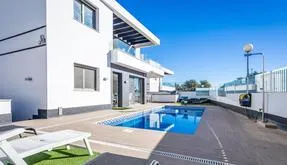 Villa for sale in Orihuela Costa, Spain. PAU 8 area, 4 bedrooms, 200 m2 - photo 6