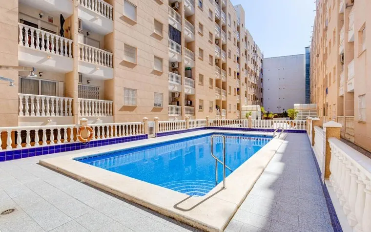 Torrevieja, Spain. Buy an Apartment . Centro area, 3 bedrooms, 76 m2
