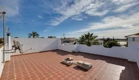 Buy real estate in Torrevieja, Spain. La Siesta - El Salado - Torreta area, 3 bedrooms, 229 m2 - photo 5