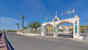 Property in Torrevieja. Carrefour area, 2 bedrooms, 51 m2 - photo 5