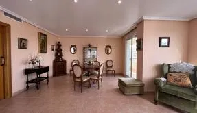 Buy an Apartment in Torrevieja, Spain. Centro area, 5 bedrooms, 212 m² - photo 2