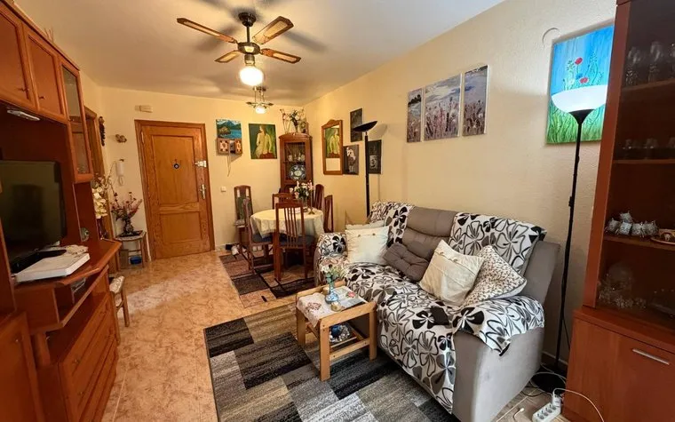 Buy an Apartment in Spain, Torrevieja. Playa del Cura area, 2 bedrooms, 67 m²