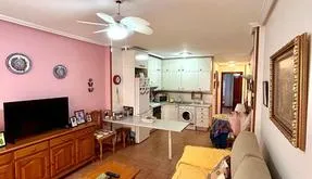 Torrevieja, real estate. Centro area, 1 bedroom, 55 m² - photo 2