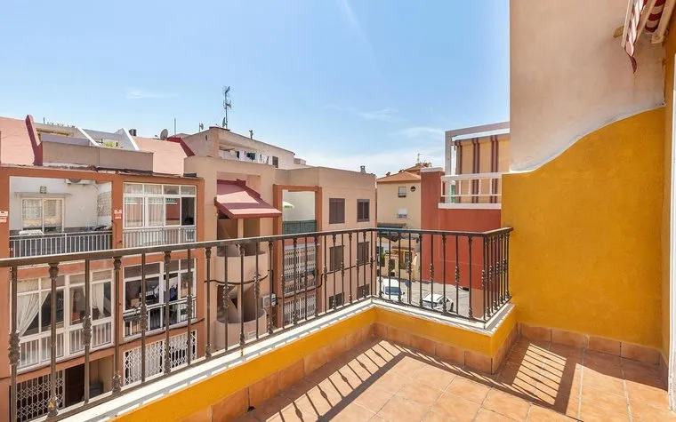 Buy real estate in Torrevieja, Spain. Nueva Torrevieja area, 2 bedrooms, 77 m²