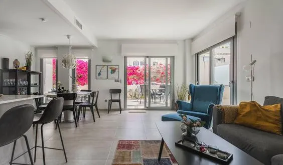 Buy property in Torrevieja, Spain. La Veleta area, 3 bedrooms, 130 m² - photo 1