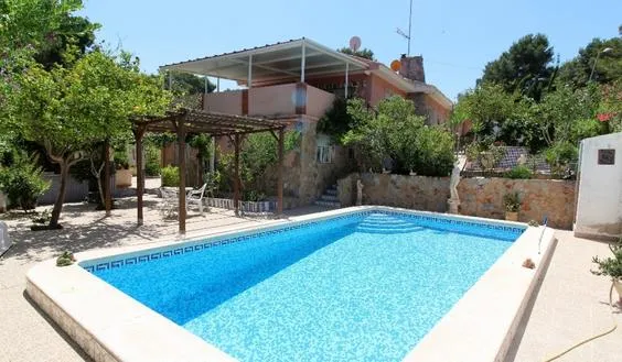 Torrevieja, Spain. Real Estate. Los Balcones area, 5 bedrooms, 167 m² - photo 1