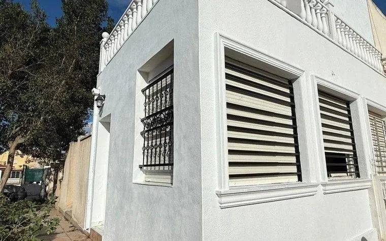 Buy property in Torrevieja, Spain. Centro area, 5 bedrooms, 150 m²