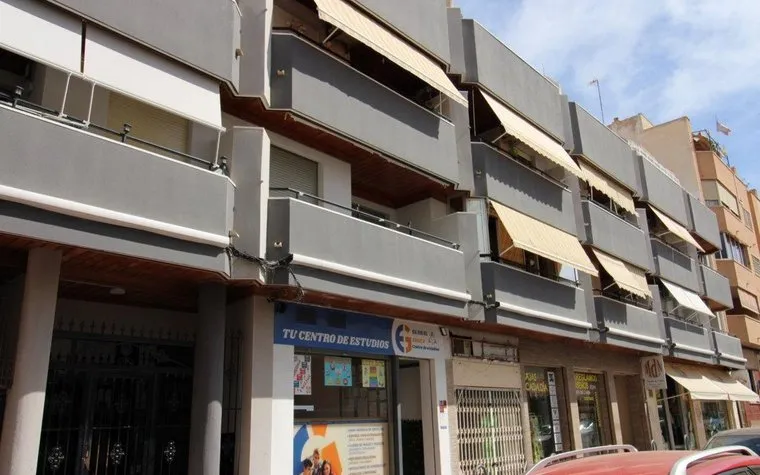 Torrevieja, Spain. Real Estate. Las Piscinas Naturales area, 4 bedrooms, 140 m²