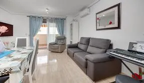 Buy property in Torrevieja, Spain. Estacion de autobuses area, 2 bedrooms, 80 m² - photo 3