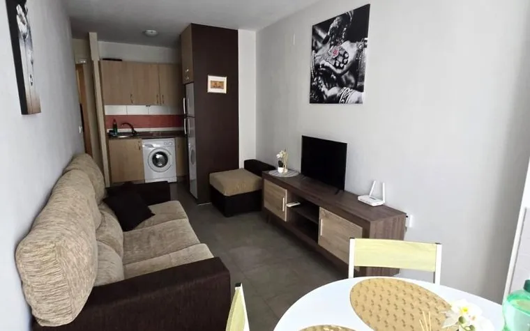 Buy an Apartment in Spain, Torrevieja. Centro area, 1 bedroom, 60 m²