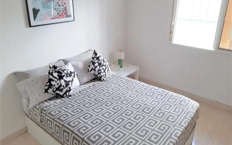 Comprar un Piso en Torrevieja, España. Zona de la  Estacion de autobuses, 32 m²