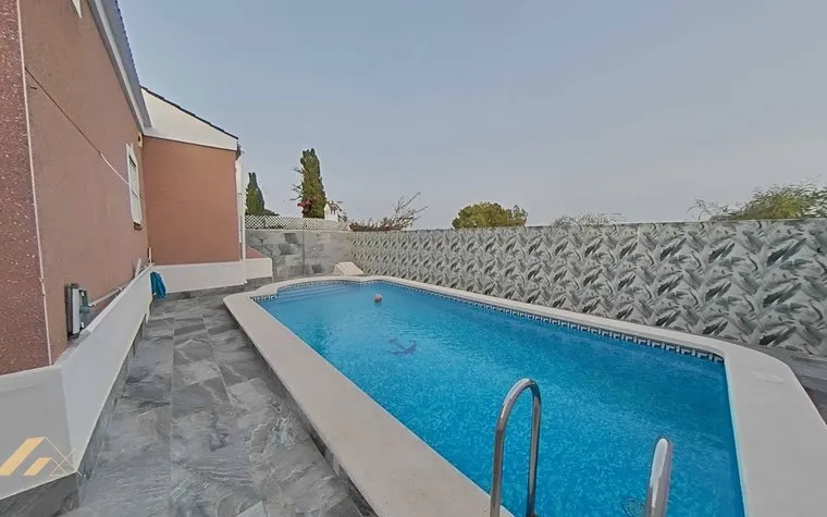 Torrevieja, Spain. Real Estate. San luis area, 3 bedrooms, 135 m²