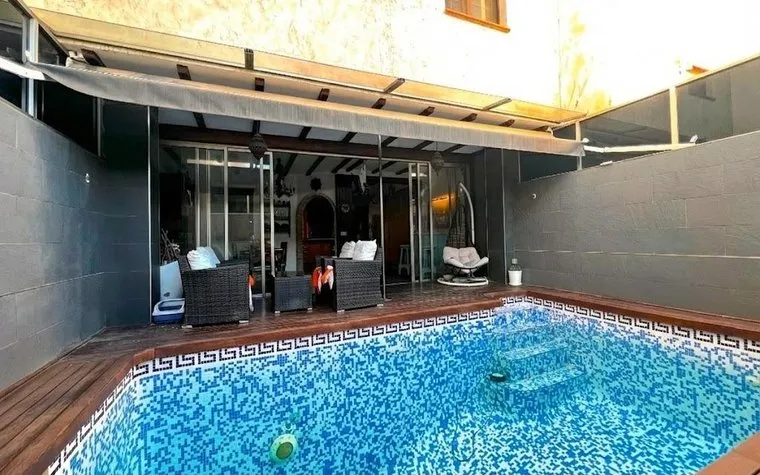 Torrevieja, España. Comprar un Duplex. Zona de la  torrevieja, 4 dormitorios, 480 m²