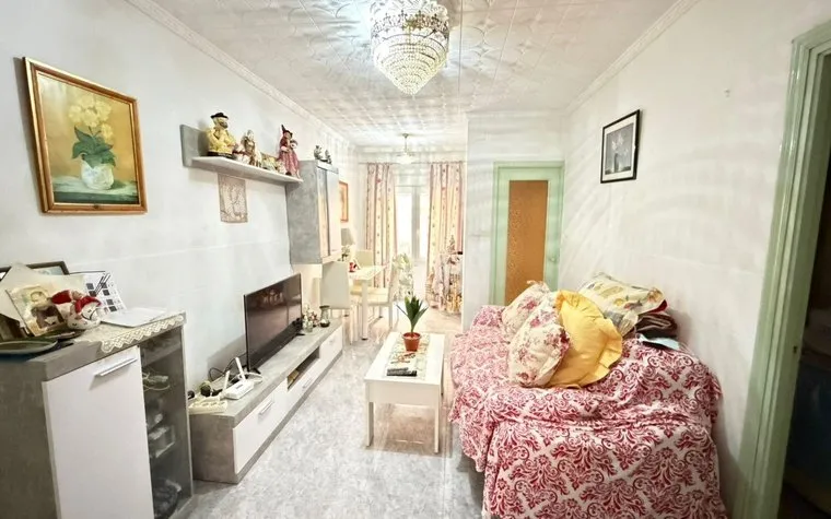 Buy an Apartment in Torrevieja, Spain. Playa del Cura area, 3 bedrooms, 120 m²