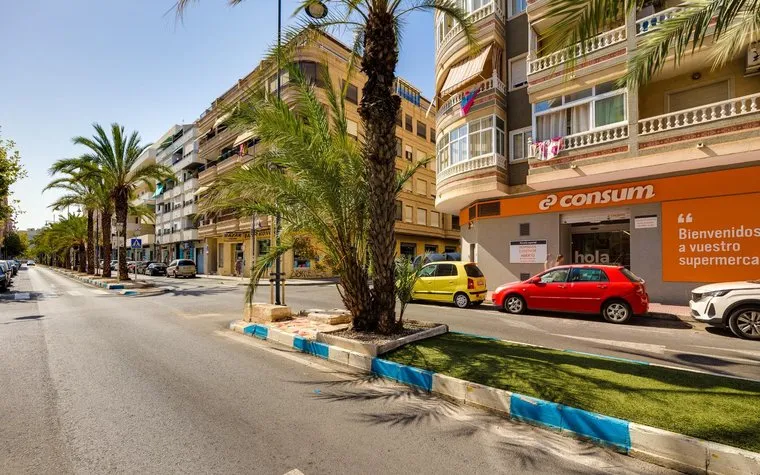 Real estate Torrevieja, Apartment for sale. Playa del Cura area, 3 bedrooms, 102 m²