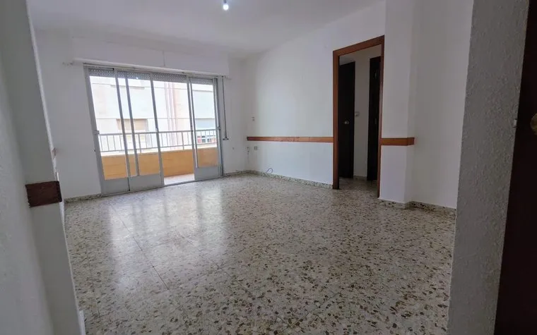 Buy an Apartment in Torrevieja, Spain. Playa del Cura area, 3 bedrooms, 85 m²
