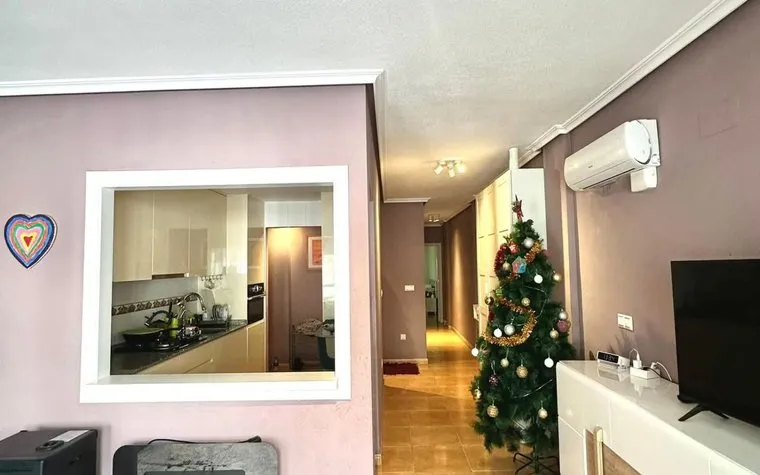 Buy real estate in Torrevieja, Spain. Parque de las Naciones area, 2 bedrooms, 80 m²