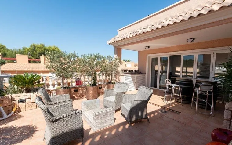Apartment for sale in Orihuela Costa, Spain. Lomas de Cabo Roig area, 3 bedrooms, 170 m²