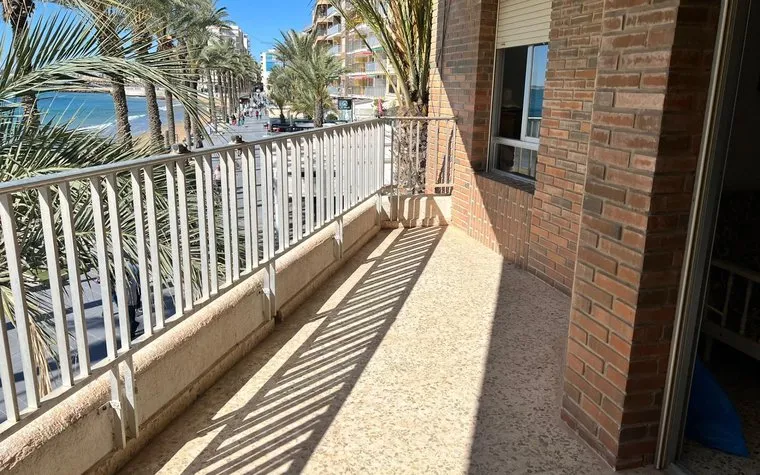 Apartment in Torrevieja, Spain. Playa del Cura area, 3 bedrooms, 118 m²