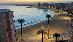 Property in Torrevieja. Playa del Cura area, 3 bedrooms, 91 m² - photo 3