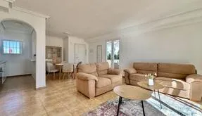 Torrevieja, real estate. Punta Prima area, 2 bedrooms, 85 m² - photo 2