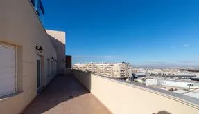 Buy an Apartment in Spain, Torrevieja. torrevieja area, 5 bedrooms, 213 m² - photo 5