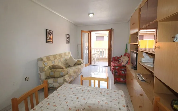 Apartment in Torrevieja, Spain. Curva de Palangre area, 2 bedrooms, 59 m²