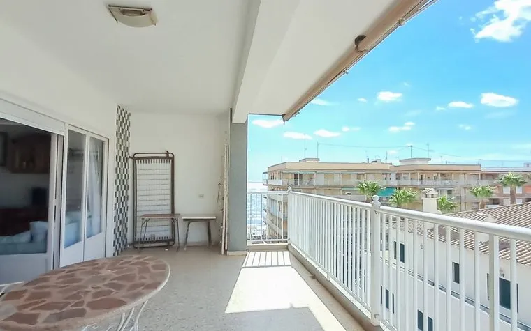 Buy an Penthouse in Torrevieja, Spain. Playa de los Náufragos area, 3 bedrooms, 119 m²