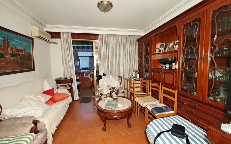 Buy property in Torrevieja, Spain. torrevieja area, 4 bedrooms, 131 m²