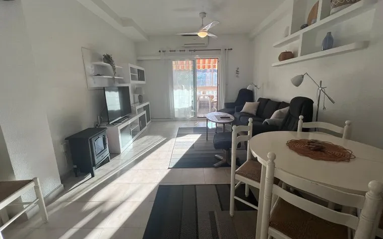 Buy real estate in Torrevieja, Spain. Playa de los Locos area, 2 bedrooms, 104 m²