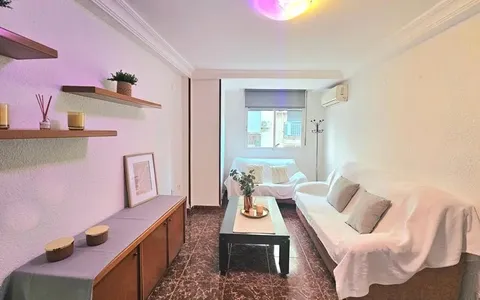 Torrevieja bienes raíces, piso en venta. Zona de la torrevieja, 2 dormitorios, 70 m²