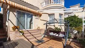 Property in Orihuela Costa. Los Almendros-La Florida area, 4 bedrooms, 105 m² - photo 2