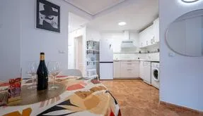 Real estate in Spain, Torrevieja. Centro area, 2 bedrooms, 60 m2 - photo 4