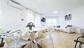 Apartment in Torrevieja, Spain. torrevieja area, 3 bedrooms, 110 m² - photo 2